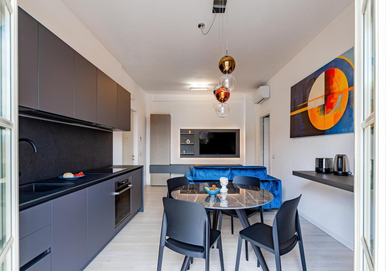 Tower View Luxury Apartment On The River ปิซา ภายนอก รูปภาพ