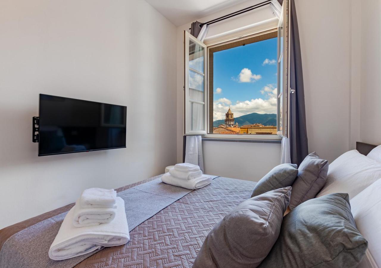 Tower View Luxury Apartment On The River ปิซา ภายนอก รูปภาพ